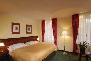 EA HOTEL JELENI­ DVUR