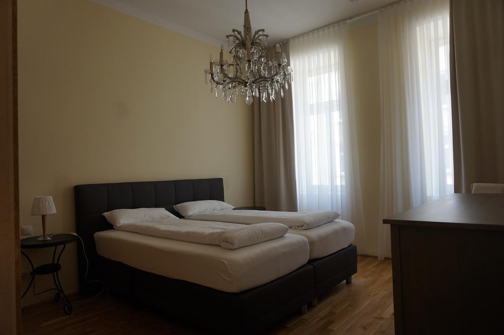 ROOM 55