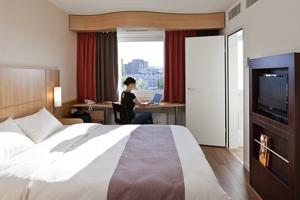 IBIS GENEVE PETIT LANCY