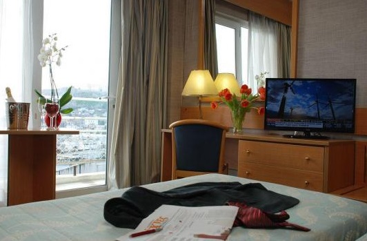 ASTOR HOTEL