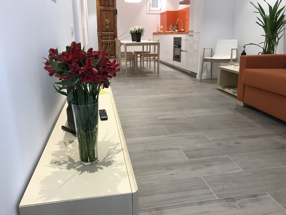 COSMO APARTMENTS MARINA – AUDITORI