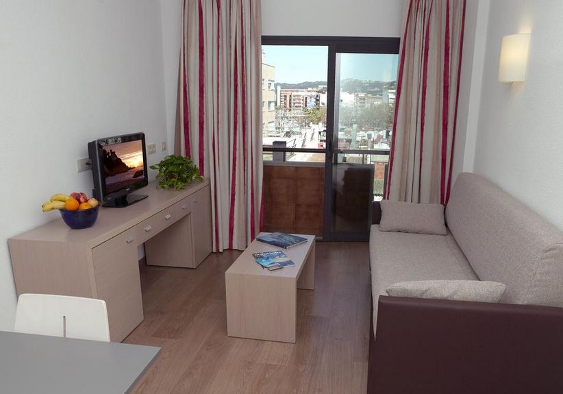 ALMIRALL APARTAMENTS