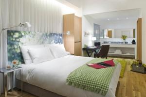 THE ROTHSCHILD 71 LUXURY RESIDENCE AND SUITES
