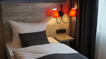 URBAN HOME HOTEL