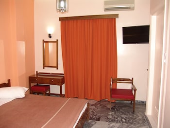 COSMOS HOTEL