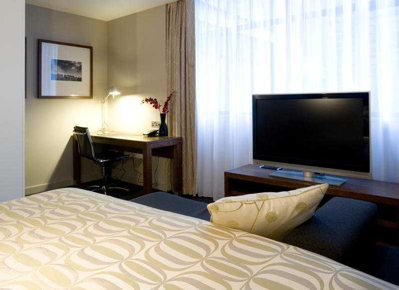 APEX CITY OF LONDON HOTEL