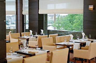 ROSSLYN CENTRAL PARK HOTEL SOFIA (SUPERIOR WITH LOUNGE)