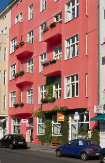 HAPPYGOLUCKY HOTEL & HOSTEL