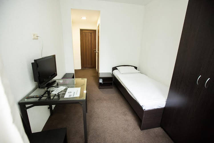 BUSINESS CITY HOTEL