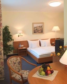 MARKISCHES TAGUNGSHOTEL