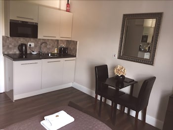 AVIVA STUDIO APARTMENTS