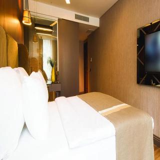 BLUEWAY HOTEL HISTORICAL