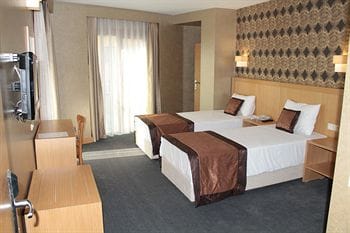 BIG BOX HOTEL