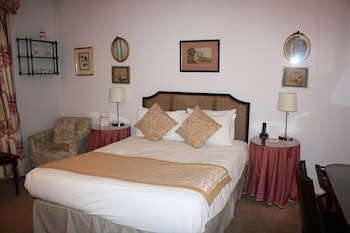 ABBEY COURT NOTTING HILL