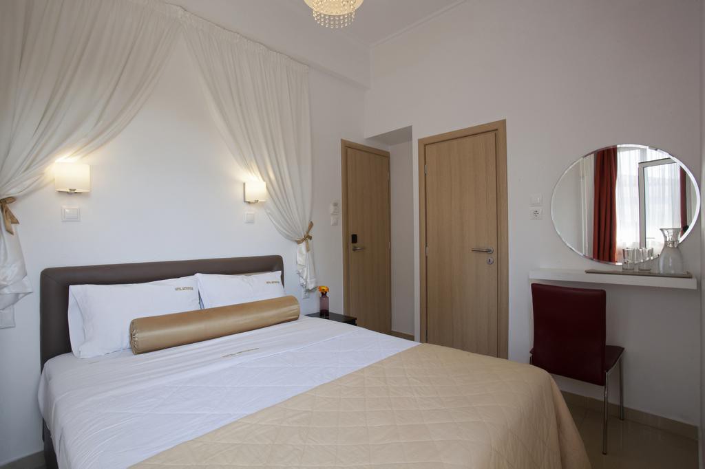 METROPOLIS HOTEL