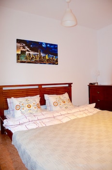 ULTRA CENTRAL OLD TOWN APARTMENTS