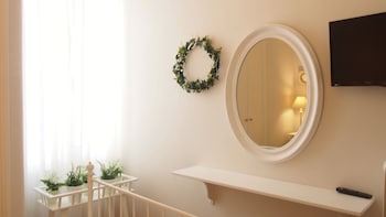 ATHENS KOUKAKI BOUTIQUE APARTMENTS