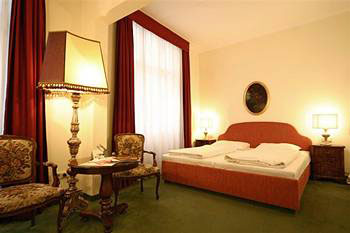 GRABEN HOTEL