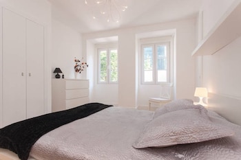 DELUXE FLAT IN PRINCIPE REAL