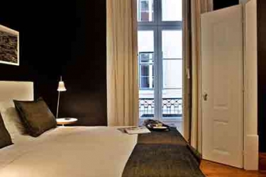 FIVE STARS APARTMENTS COMBRO 77