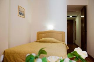 ARETHUSA HOTEL