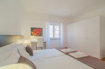 CITY CENTER STYLISH APARTMENT