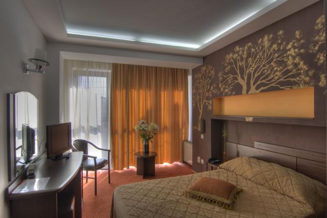HOTEL RAZVAN